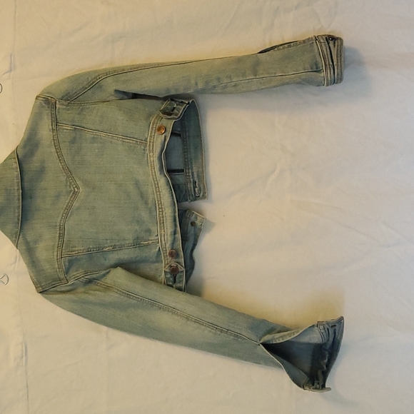 Tixi Cropped Denim Jacket - Picture 13 of 13